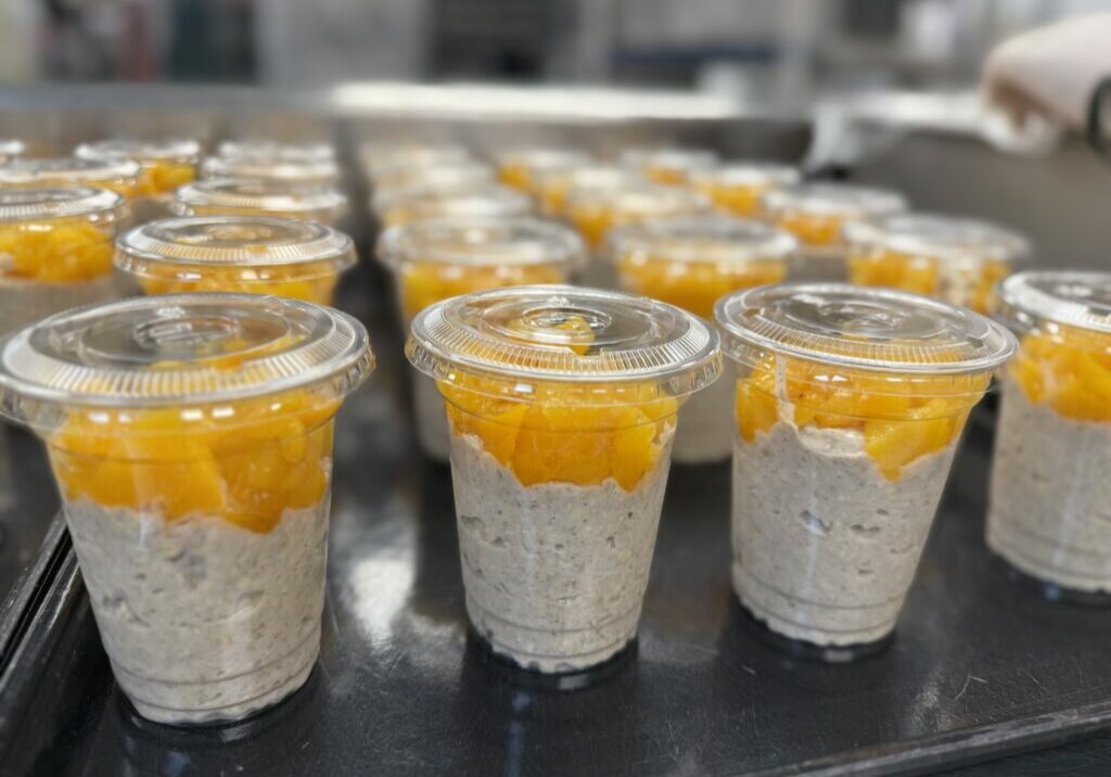 Peaches & Cream Overnight Oats